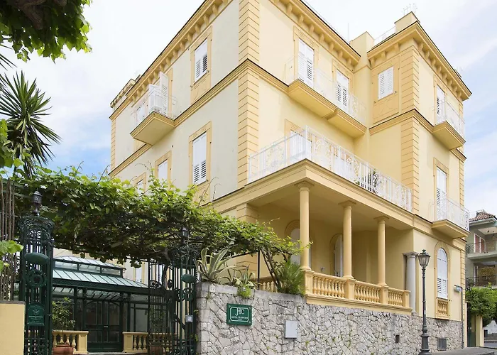 Hotel Crawford
